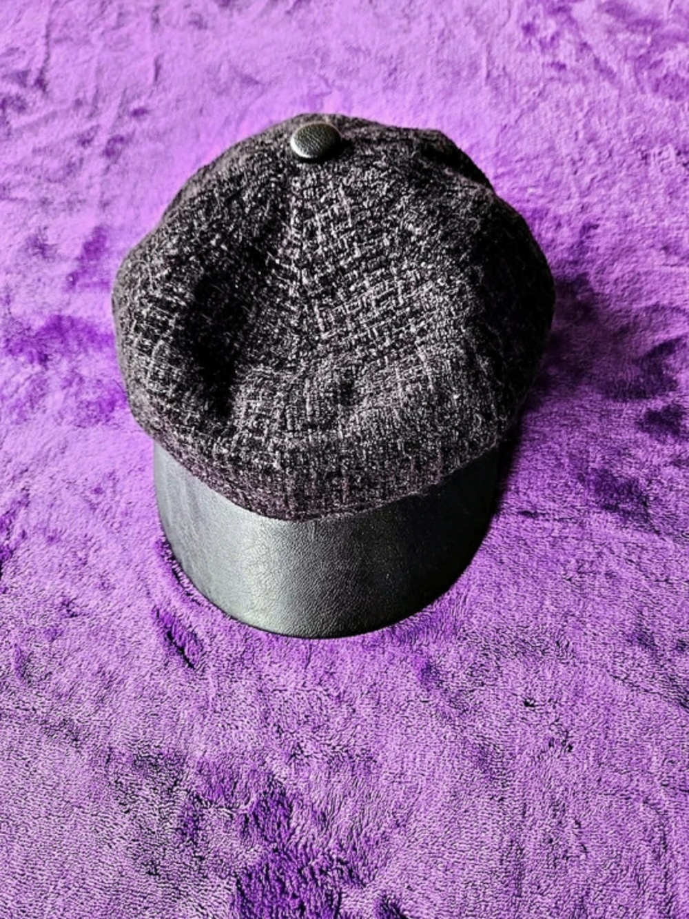 Black Newsboy Cap